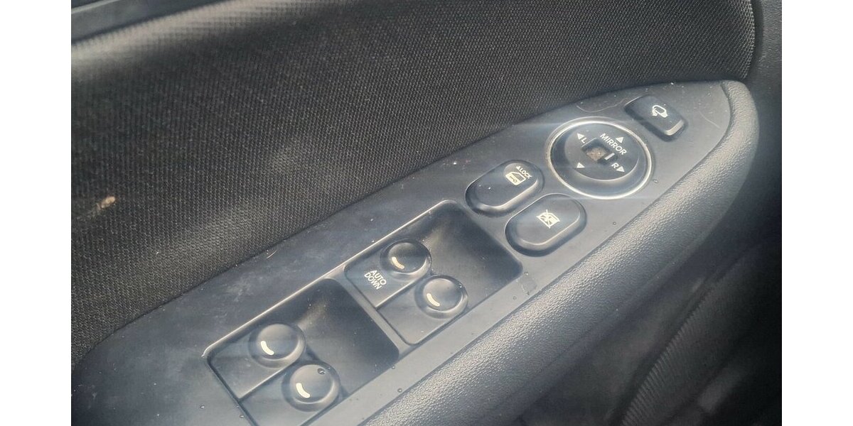 Hyundai i30 Classic Klima 208.000 km 3.998 &euro; Landau 76829