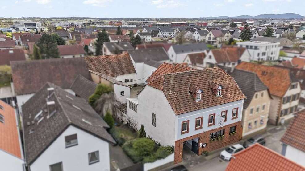 Haus zum Kaufen in Landau 489.000 € 1 m²