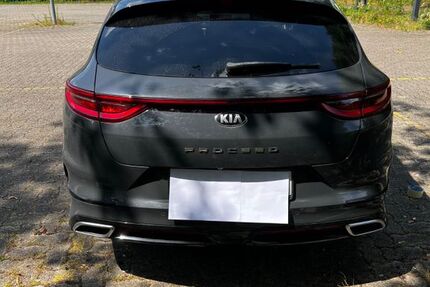 Kia pro ceed / ProCeed 83.300 km 16.900 € Karlsruhe 76227
