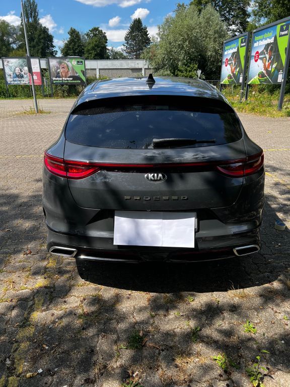 Kia pro ceed / ProCeed 83.300 km 16.900 € Karlsruhe 76227