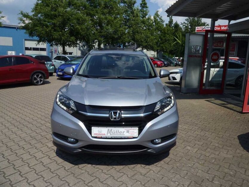 HR-V