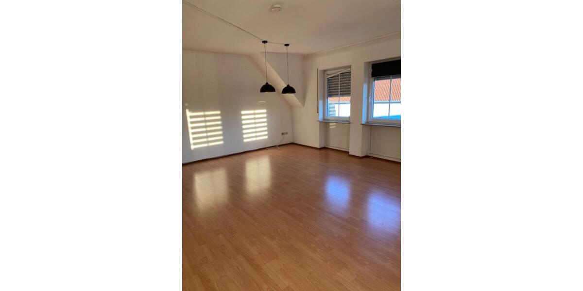 2 Zimmer DG Whg. zentrale und ruhige Lage Stadt Oberderdingen 2 zimmer