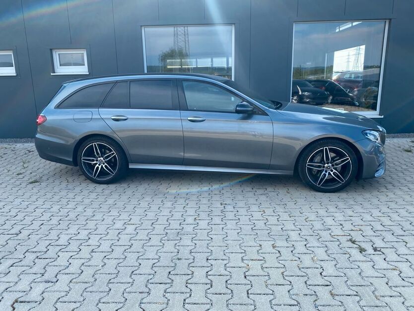 Mercedes-Benz E 220 49.498 km 33.000 € Knittlingen 75438