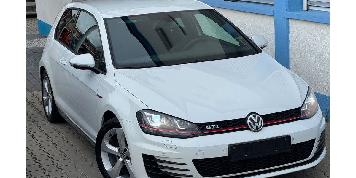 VW Golf 161.000 km 12.880 &euro; pforzheim 75181
