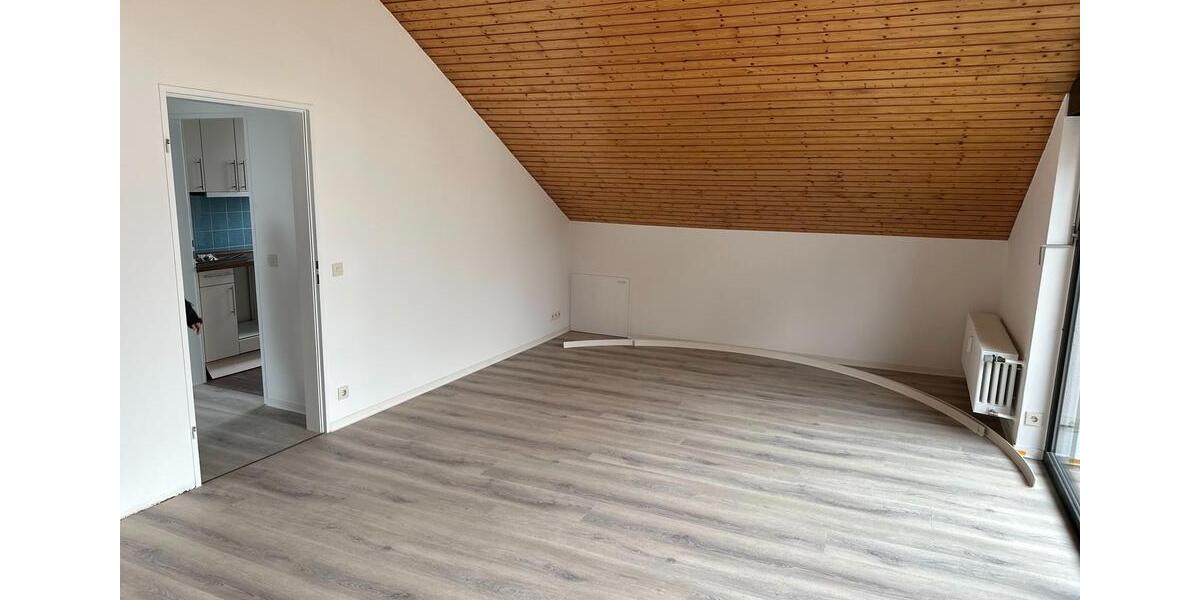 Dachgeschoßwohnung Karlsruhe Wettersbach - 3 Zimmer, 56 m&sup2;, 900&euro; | Angebot:26205208