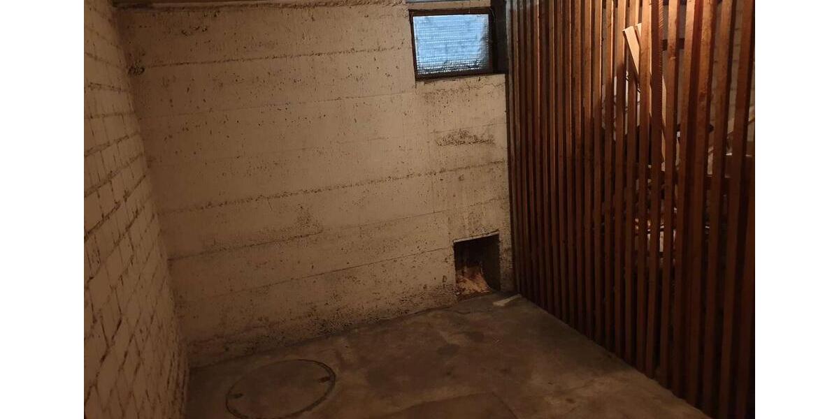 Etagenwohnung Pforzheim - 1 Zimmer, 8 m&sup2;, 50&euro; | Angebot:25711604