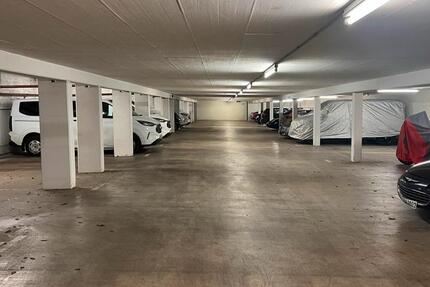 Garagen / Stellplätze Karlsruhe Innenstadt-Ost - 68&euro; | Angebot:26170207