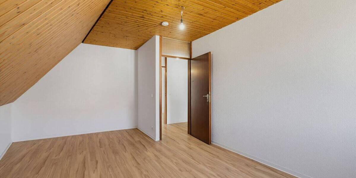 Etagenwohnung Ettlingen - 3 Zimmer, 75 m&sup2;, 279.000&euro; | Angebot:26450097