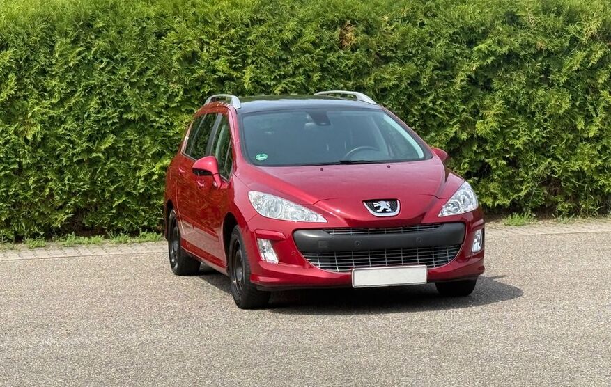 Peugeot 308 178.000 km 1.999 € Kandel 76870