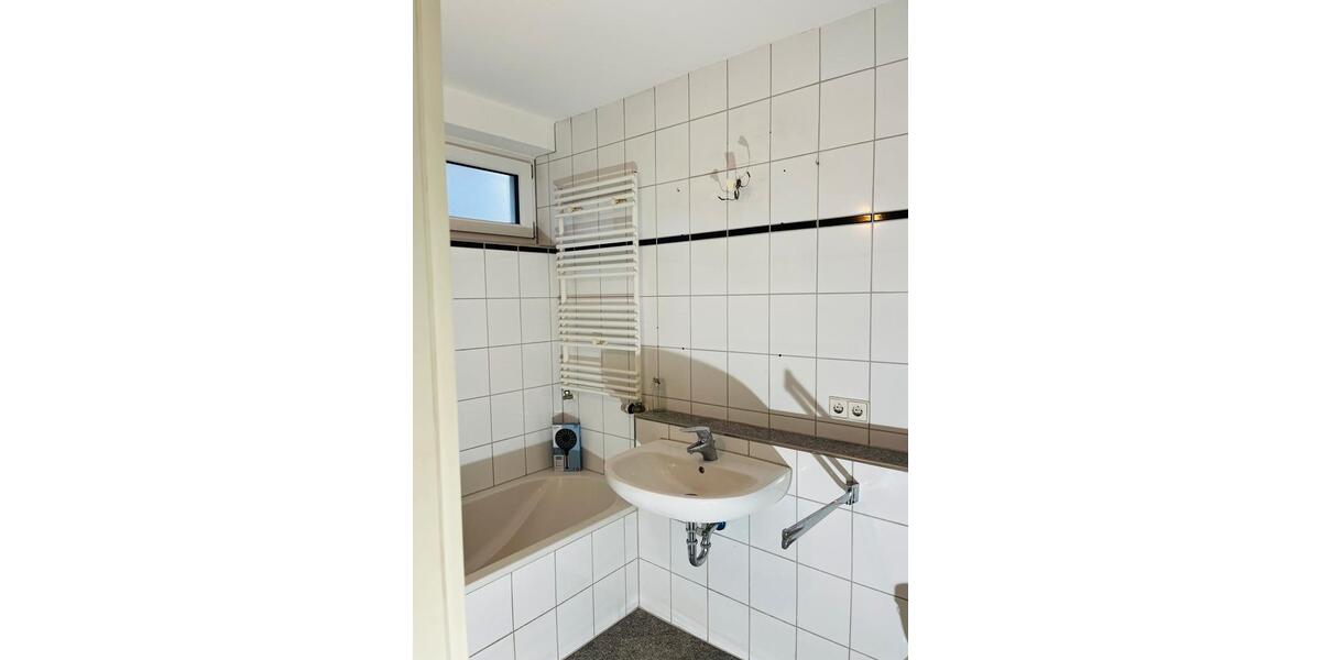 Dachgeschoßwohnung Karlsruhe Rüppurr - 3 Zimmer, 77 m&sup2;, 379.000&euro; | Angebot:25381076