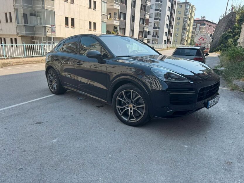 Porsche Cayenne 63.000 km 84.690 € Baden-Württemberg - Sachsenheim 74343