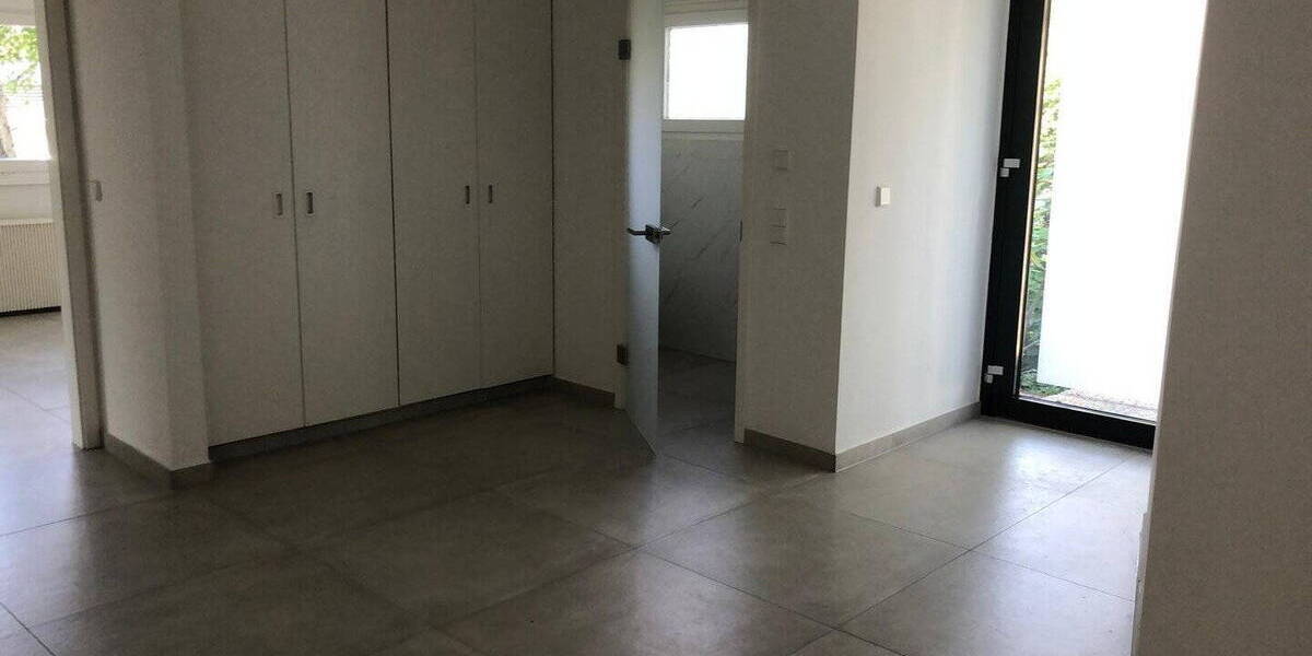 Einfamilienhaus Karlsruhe Durlach - 9 Zimmer, 310 m&sup2;, 4.900&euro; | Angebot:26486639