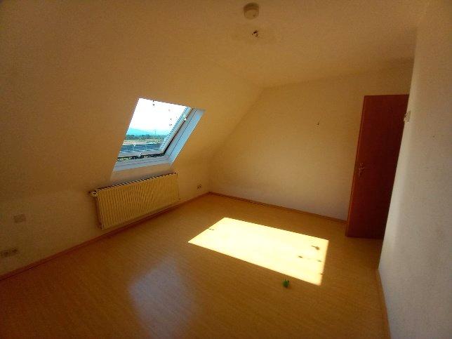 Dachgeschoßwohnung Bietigheim - 5 Zimmer, 68 m&sup2;, 190.000&euro; | Angebot:26957518