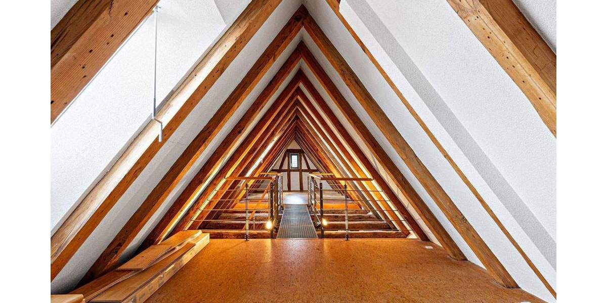 Architektonisches Unikat mit Geschichte, Gartenidylle und Zukunftspotenzial - Wohnen und Gewerbe 7 zimmer