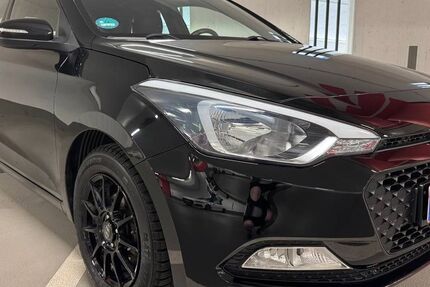 Hyundai i20 95.600 km 8.400 &euro; Pforzheim 75181