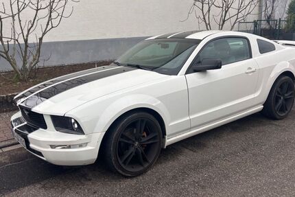 Ford Mustang 100.000 km 11.000 &euro; Eggenstein 76344