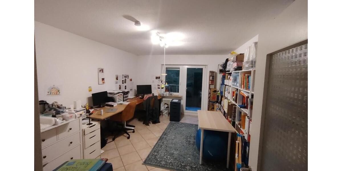 Etagenwohnung Karlsruhe Südstadt - 3 Zimmer, 83 m&sup2;, 1.050&euro; | Angebot:26393567