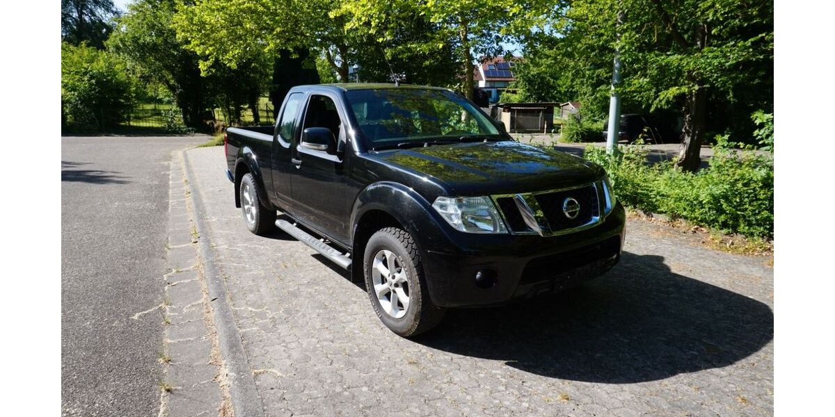Nissan Navara 248.000 km 8.900 &euro; Bruchsal 76646