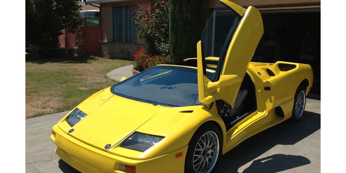 Pontiac Fiero 10.000 km 49.900 &euro; Königsbach-Stein 75203