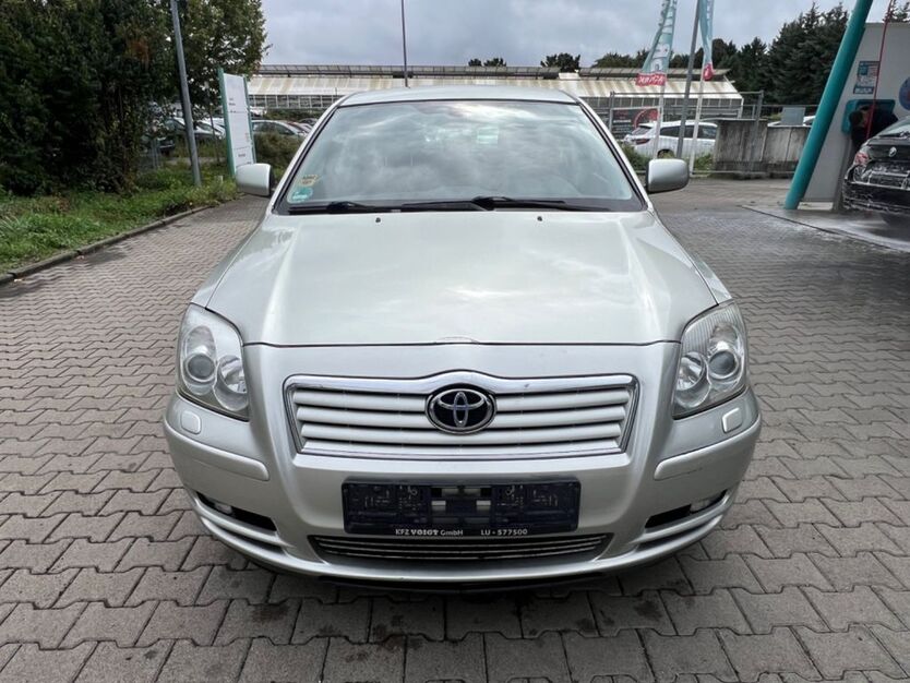 Toyota Avensis 125.800 km 4.500 € Germersheim 76726