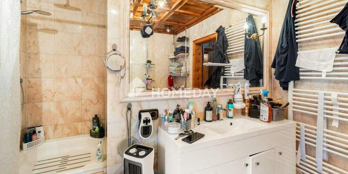 Mehrfamilienhaus, Wohnhaus Philippsburg-Huttenheim Huttenheim - 7 Zimmer, 178 m&sup2;, 389.000&euro; | Angebot:25737625