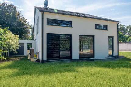Haus zum Kaufen in Karlsruhe 2.200.000 € 260 m² 7 zimmer