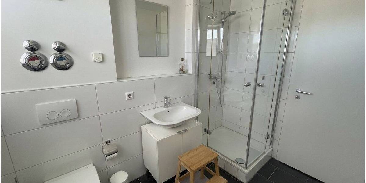 Etagenwohnung Karlsruhe / Neureut Neureut - 4 Zimmer, 144 m&sup2;, 1.720&euro; | Angebot:26916849