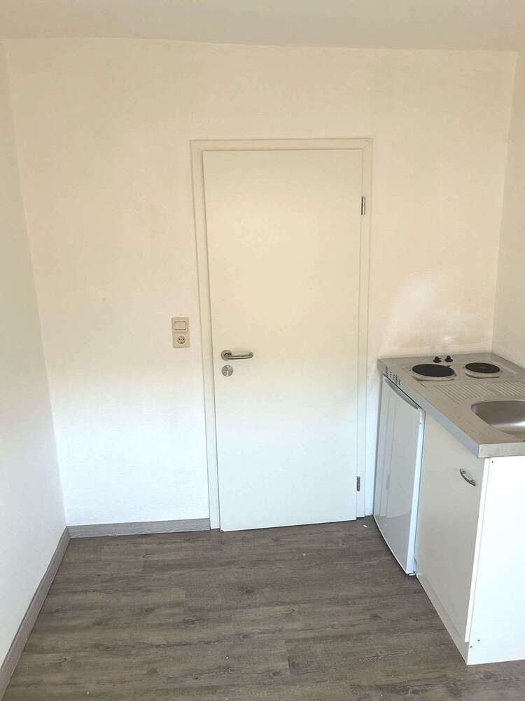 Wohnung zum Mieten in Karlsruhe 385 € 12 m²