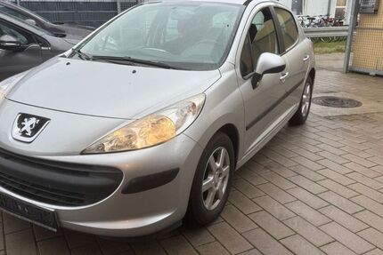 Peugeot 207 190.000 km 1.299 &euro; Malsch 76316