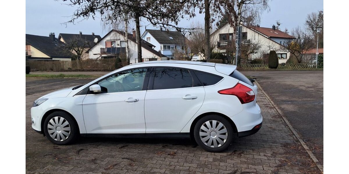 Ford Focus 147.000 km 5.050 &euro; Rastatt 76437