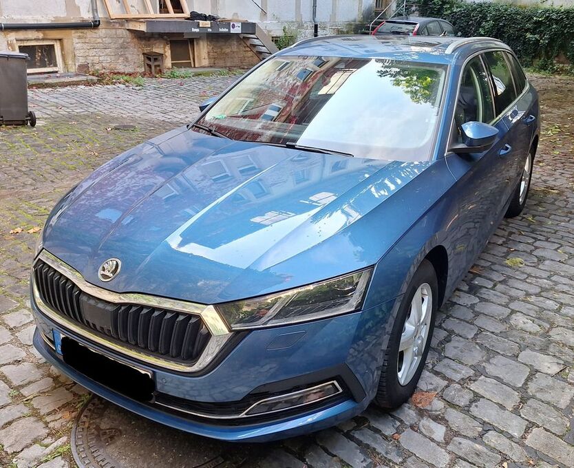 Skoda Octavia 72.000 km 19.900 € Bruchsal 76646