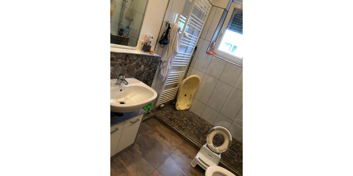 Erdgeschoßwohnung Stutensee - 3 Zimmer, 112 m&sup2;, 1.350&euro; | Angebot:26367605
