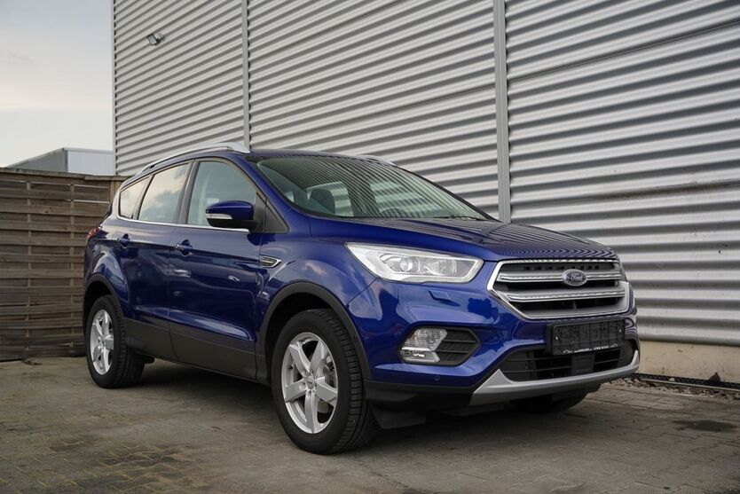 Ford Kuga 17.000 km 14.900 € Baden-Württemberg - Nagold 72202