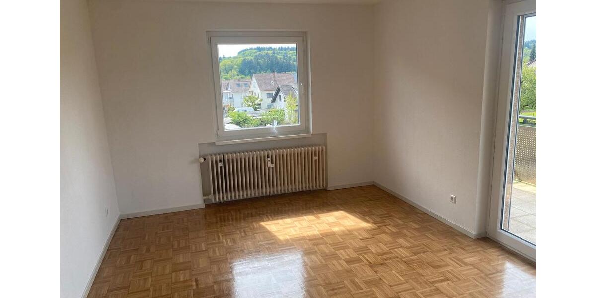 Etagenwohnung Remchingen - 3 Zimmer, 96 m&sup2;, 1.200&euro; | Angebot:26382641