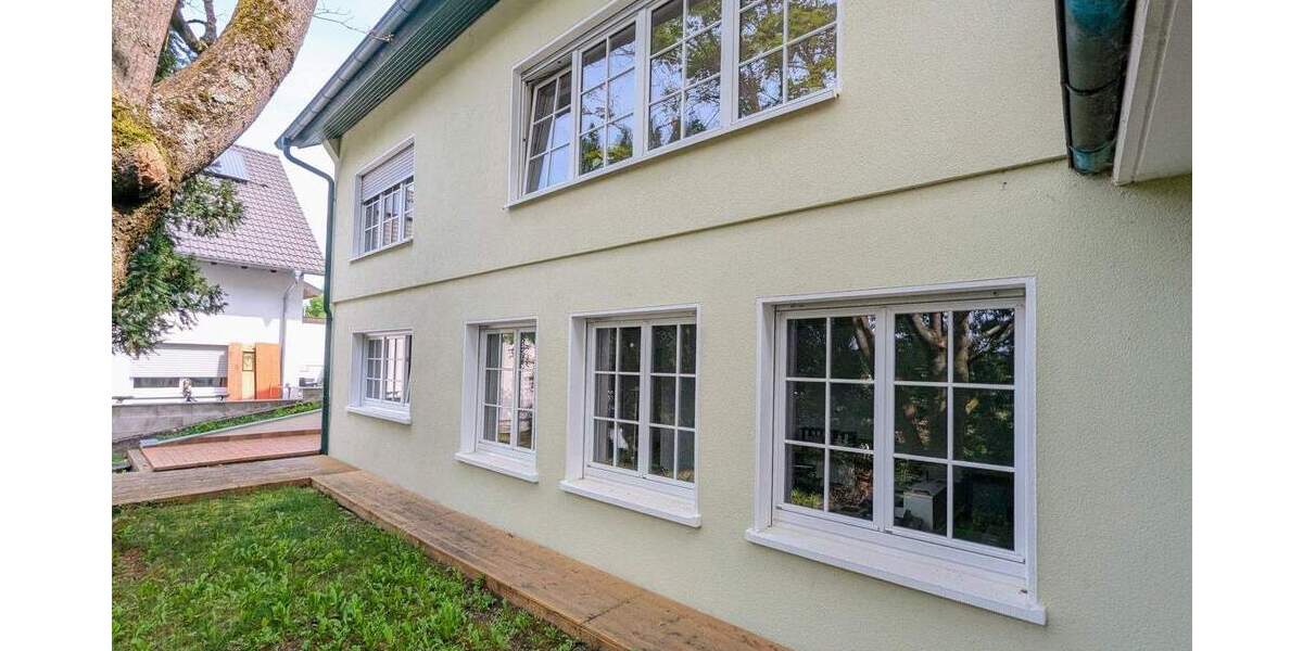 Einfamilienhaus Niefern-Öschelbronn Niefern - 7 Zimmer, 190 m&sup2;, 590.000&euro; | Angebot:25738400