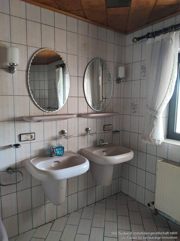 Ideal für Familie sehr schönes Einfamilienhaus in ruhiger Panorama - Lage Randlage von Bretten