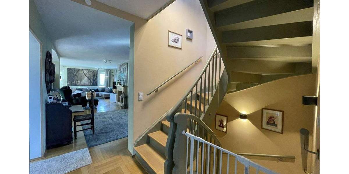 Einfamilienhaus Pforzheim Südweststadt - 5 Zimmer, 253 m&sup2;, 799.000&euro; | Angebot:25741968