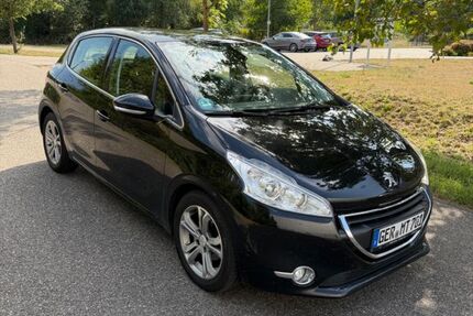 Peugeot 208 200.200 km 4.990 &euro; Kandel 76870