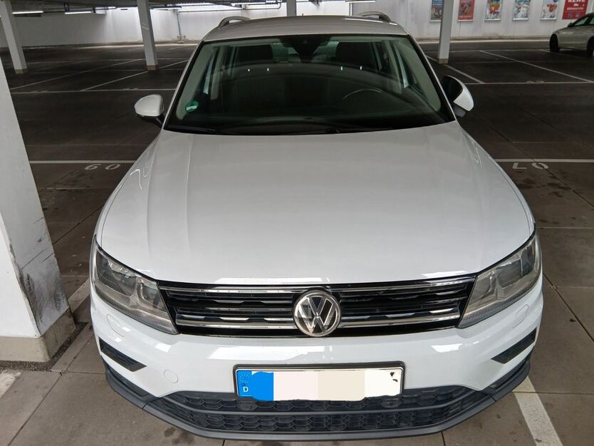 VW Tiguan 82.000 km 20.199 € Karlsruhe 76137