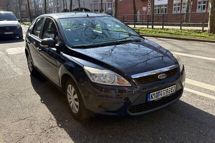 Ford Focus 194.700 km 4.900 &euro; Karlsruhe 76137