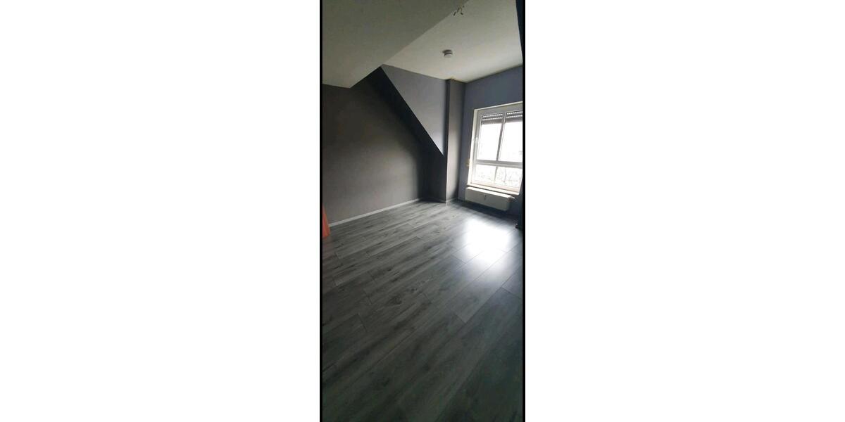 Etagenwohnung Bruchsal - 3 Zimmer, 85 m&sup2;, 1.150&euro; | Angebot:26415202