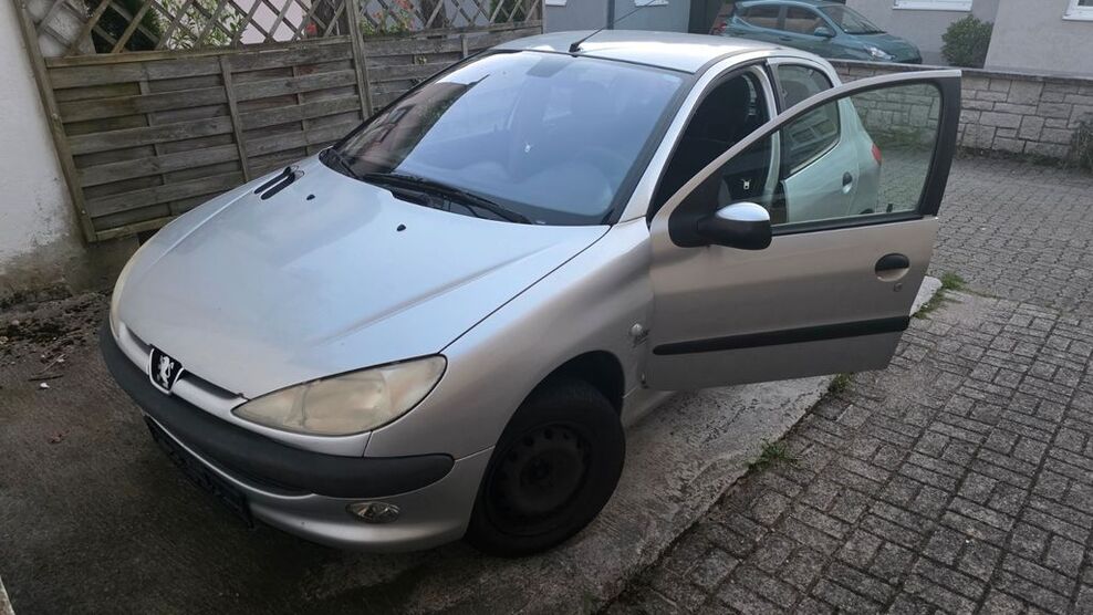 Peugeot 206 215.000 km 555 € Karlsruhe 76227