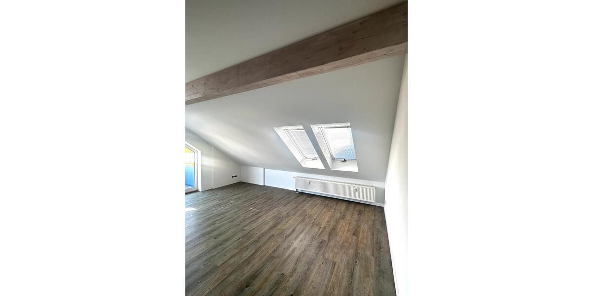 Dachgeschoßwohnung Durmersheim - 3 Zimmer, 63 m&sup2;, 1.150&euro; | Angebot:26423379