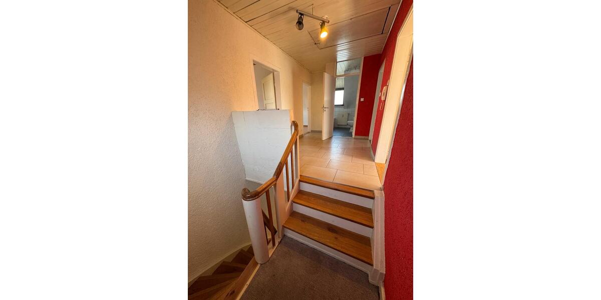 Einfamilienhaus Rheinstetten - 11 Zimmer, 226 m&sup2;, 430.000&euro; | Angebot:27121590