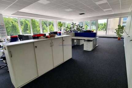 Büro in Karlsruhe 4.006,37 € 402.65 m² zimmer