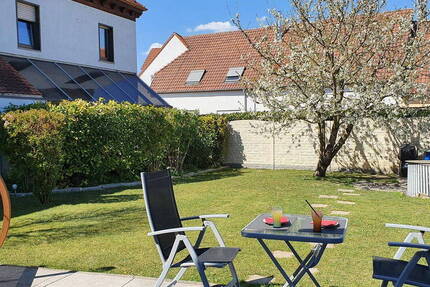 Provisionsfreie 5,5-Zimmer DHH in Helmsheim zu verkaufen