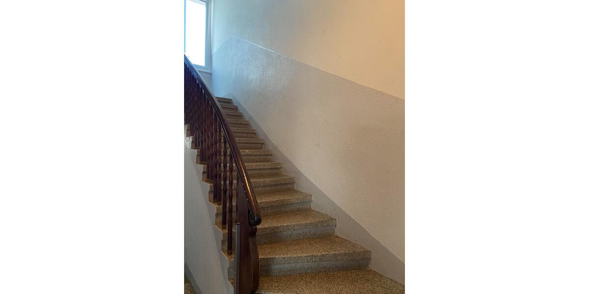 Etagenwohnung Pforzheim Weststadt - 3 Zimmer, 98 m&sup2;, 800&euro; | Angebot:25253389