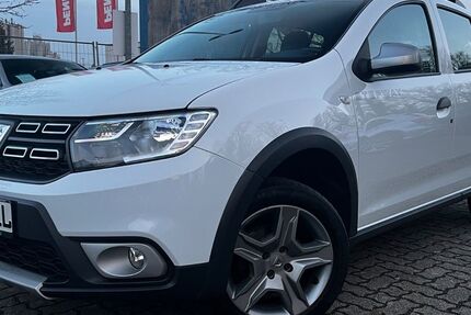 Dacia Sandero 45.000 km 9.999 &euro; Forst 76694