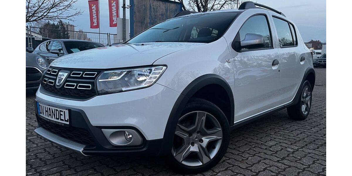Dacia Sandero 45.000 km 9.999 &euro; Forst 76694