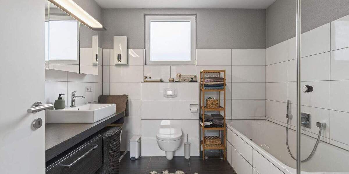 Mehrfamilienhaus, Wohnhaus Jockgrim - 6 Zimmer, 173 m&sup2;, 489.000&euro; | Angebot:25771478